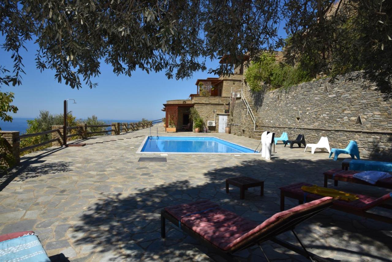 Andros Escape Condos Korthio Exterior photo